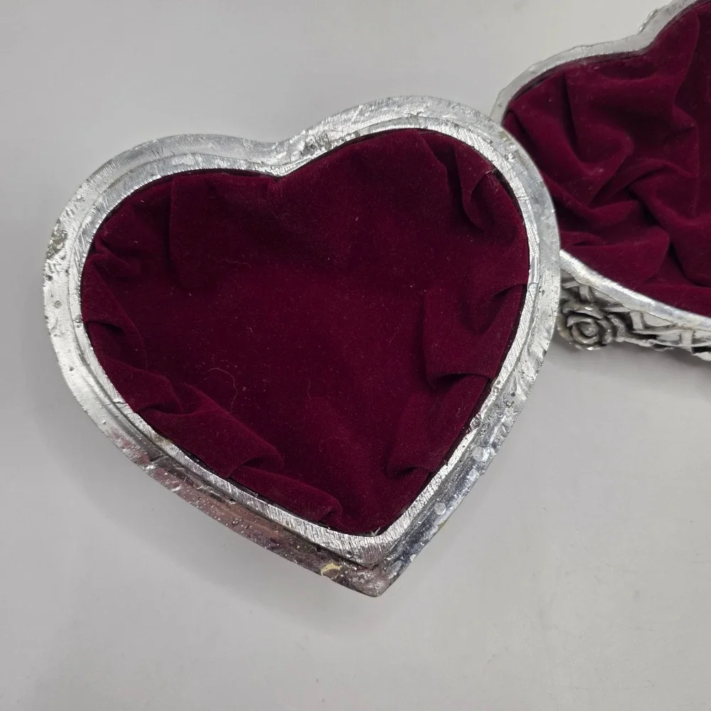 Vintage Silver Heart Trinket Box 3D Rose Floral Ornate Velvet Lined Jewelry Case